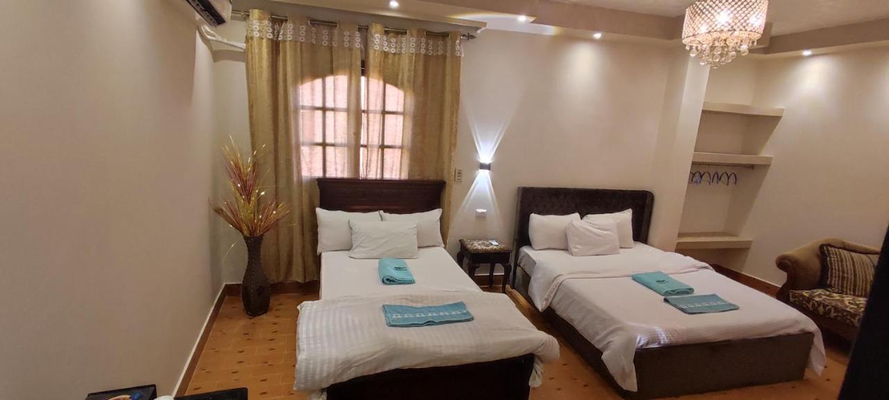 Pyramids Kingdom Hotel Kafret el-Gabal Kültér fotó