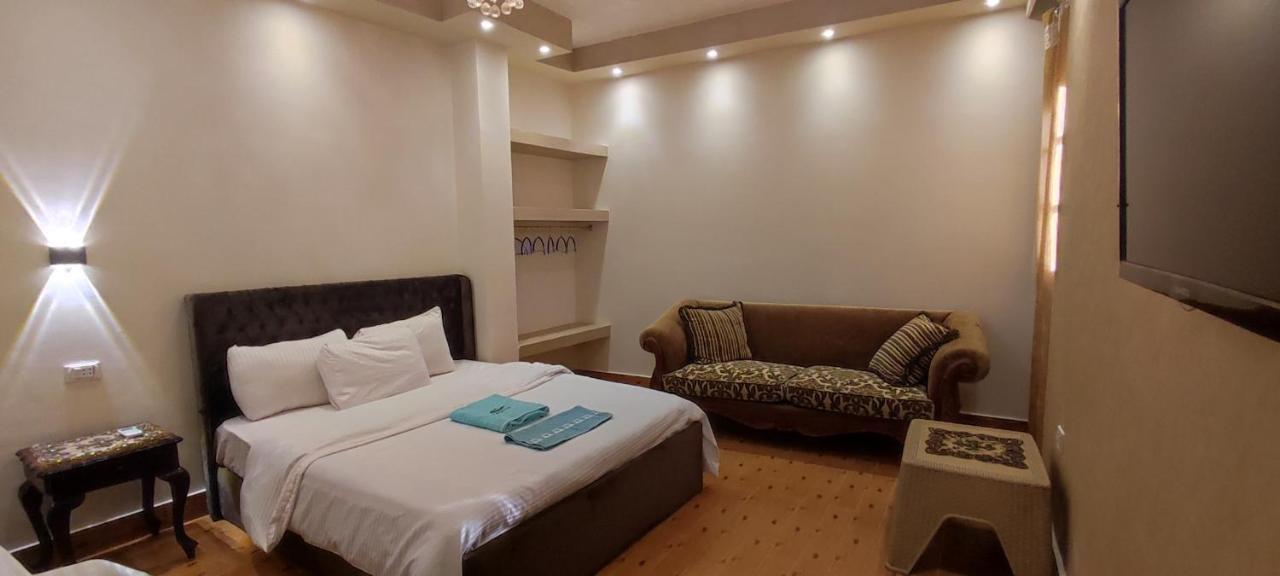 Pyramids Kingdom Hotel Kafret el-Gabal Kültér fotó